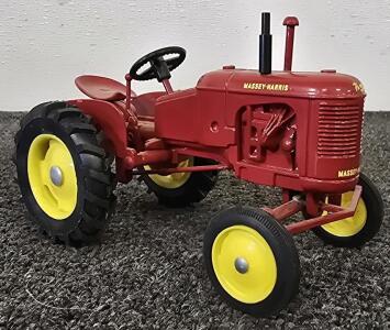 Massey-Harris Pony 1948 Toy Model Tractor, Antique Series, 1:16 Scale