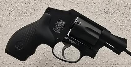 Smith & Wesson 442-1 Airweight Revolver, .38 S&W SPL +P, SN: DNS6837