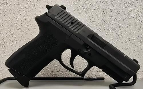 SIG Sauer SP2022, 9mm, Semi-Automatic Pistol, Serial: 24D015865