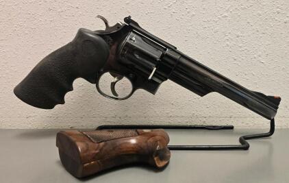 Smith & Wesson Model 29-2 Revolver, .44 Magnum, Serial N74647