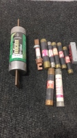 (1) Littelfuse 400A Indicator Fuse And (8) Smaller Fuses