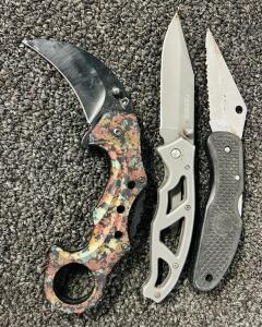 (3) Folding Knives