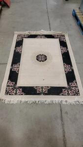 Elegant Cream and Black Floral Medallion Area Rug, 5 ft x 3.5 ft