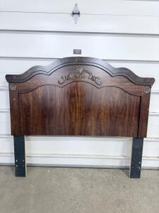 Traditional Wood Queen Headboard with Decorative Floral Design