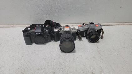 Nikon N80, Pentax ZX-50, Minolta SR-T 201 SLR Film Cameras, 35mm