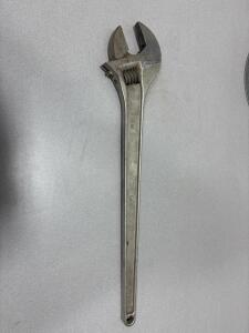 24inch adjustable wrench