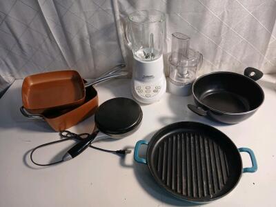 (1) Cuisinart SmartPower Duet Blender/Food Processor (1) VillaWare Crepe Maker (2) Copper Chef Copper Pans & More