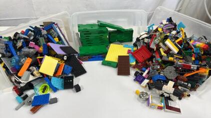 Assortment Of LEGO&rsquo;s