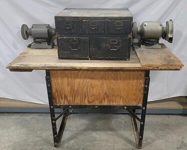(1) Heavy Duty Work Bench W/2 Grinders