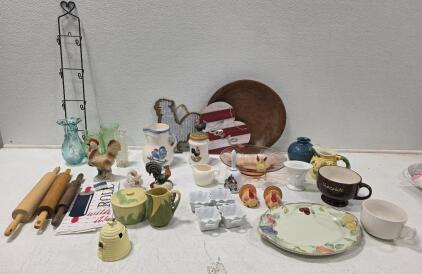 Home Decor and Kitchen Lot