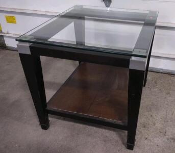 24"x 28"x 24" Bassett Mirror Dunhill Square Glass End Table in a Walnut Finish w/ Brushed-Nickel Corner Supports