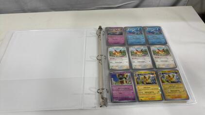HUGE Binder Of 160+ Pok&eacute;mon Cards W/ Tons Of Halo&rsquo;s And Rare&rsquo;s