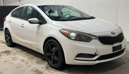 2014 KIA FORTE - BLUETOOTH!