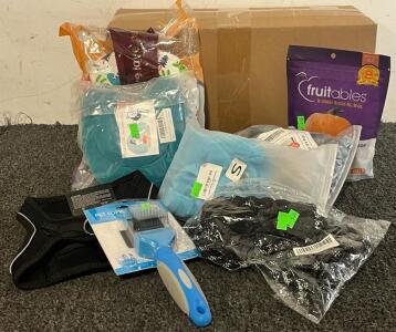 Small - Medium Dog Goods Including Car Seat, Harness, Duo Dog Leash, Grooming Slings & More