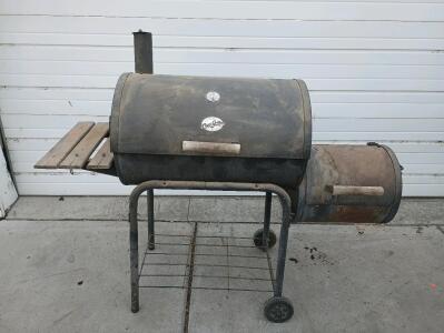 Professional Char-Griller Non Electric Grill And Smoker