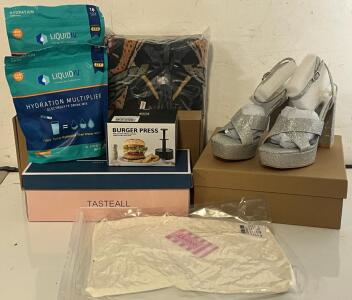 Boho Throw Blanket, Women&rsquo;s Heels (8.5) & Flats (8.5), Music & Tablet Stand, Women&rsquo;s Sweater (M) & More