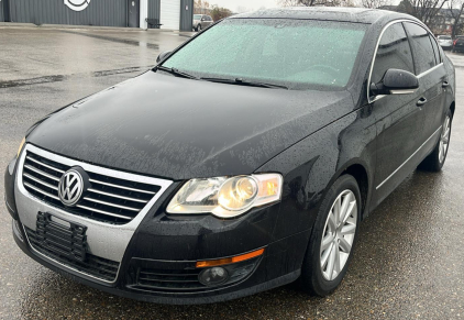 2006 VOLKSWAGEN PASSAT - NEW BATTERY