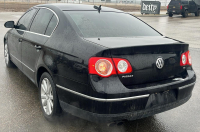 2006 VOLKSWAGEN PASSAT - NEW BATTERY - 4
