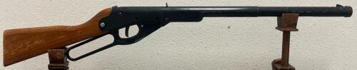 Daisy Heddon Model 102 BB Gun, Lever Action, .177 Caliber, Wood Stock