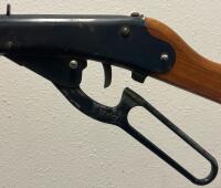 Daisy Heddon Model 102 BB Gun, Lever Action, .177 Caliber, Wood Stock - 9