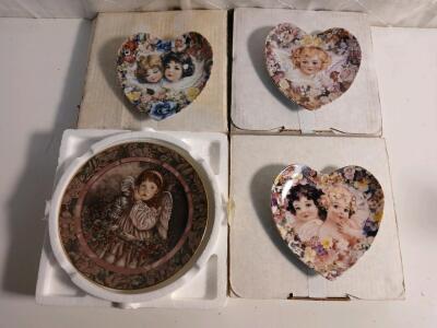 (4) Vintage Collectable Plates