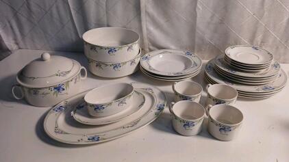 24pc Collection Of Villeroy & Boch "Verona" Pattern Dishware