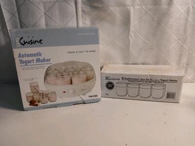 Euro Cuisine Automatic Yogurt Maker W/ 8 Replacement Jars