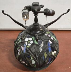 Vintage Tiffany-Style Stained Glass Floral Lamp - 14"H