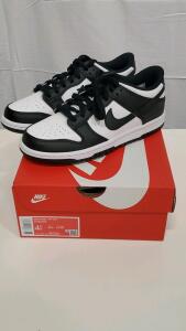 Nike Dunk Low Boy Size 4.5Y