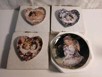 (4) Vintage Collectable Plates