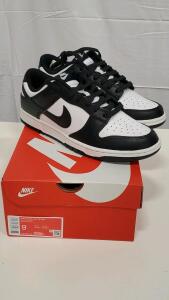 Nike Dunk Low Retro Size 9