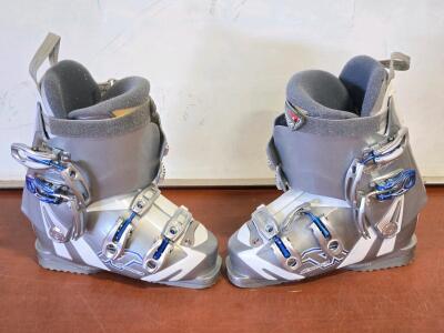 Nordica Olympia GS Easy 8 Women's Ski Boots w/ Carry Bag