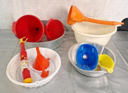 (4) Assorted Fluid Catch Pans & (8) Assorted Funnels
