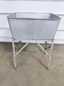 Vintage Galvanized Wash Tub with Stand, Detachable Tub, Gray 32" x 20" x 12" (81 cm x 51 cm x 30 cm)