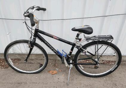 (Black) 26" Navigator 300 Trek Bike