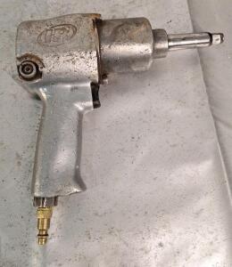 (1) 1/2" Air Impact Wrench