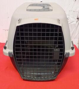 Marchioro Clipper Cayman Pet Carrier. 16"x27"x20"