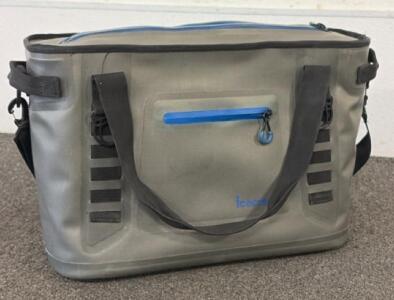 (1) Ice Creek Soft-Sided Cooler Bag