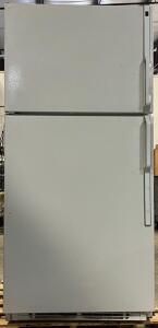RCA No-Frost MTX21EA 20.6 Cu Ft Refrigerator-Freezer