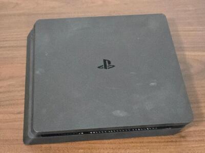 Sony Playstion 4 Slim