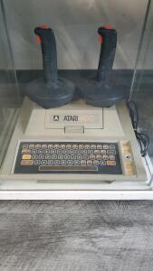 Atari 400 Home Computer System 1979 With Joysticks
