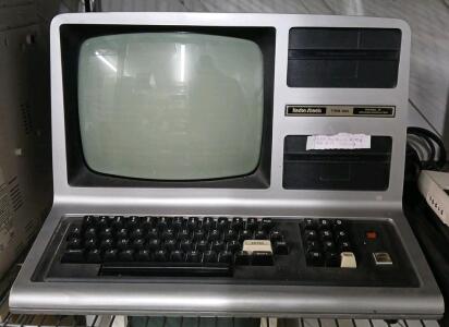 1980 Radio Shack All In One Computer System TRS-80 III