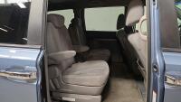 2007 HYUNDAI ENTOURAGE - DVD PLAYER! - 16