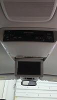 2007 HYUNDAI ENTOURAGE - DVD PLAYER! - 17