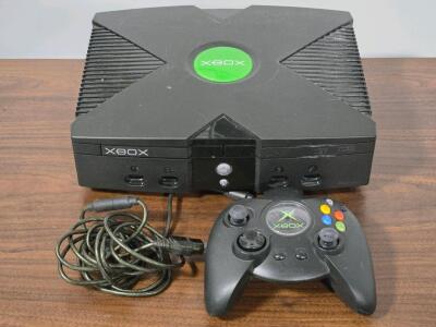 Original Xbox Gaming System w/ Controller