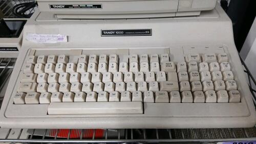 1986 Tandy 1000 Personal Computer EX -(Computer Only)