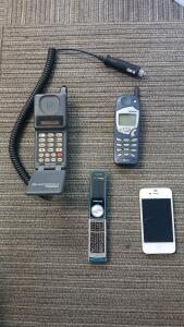 Motorola MegaPhone, Nokia 3360, Apple iPhone 4, Samsung SCH-U740 Bundle