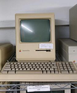 1986 Macintosh Plus W/ Keyboard, Mouse And Case