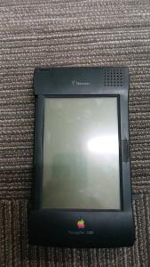 1997 Apple Newton MessagePad 2000