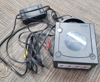(1) Original Nintendo GameCube With Remote & (1) Nintendo Wii - 6
